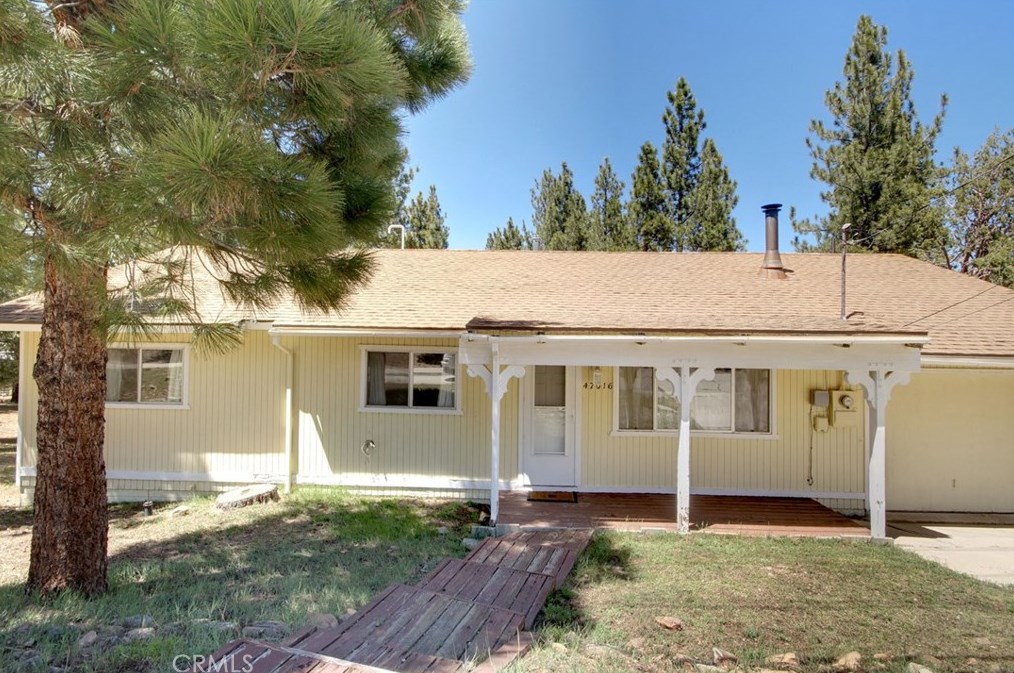 47016 Skyview Dr, Big Bear City, CA 92314-9036