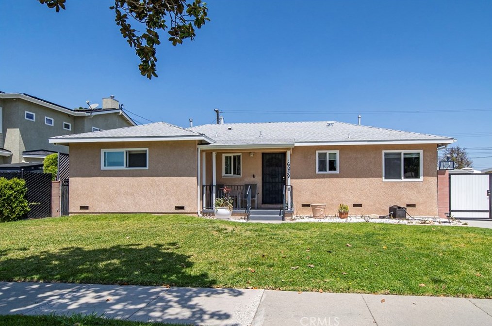 6039 South St, Lakewood, CA 90713-1311