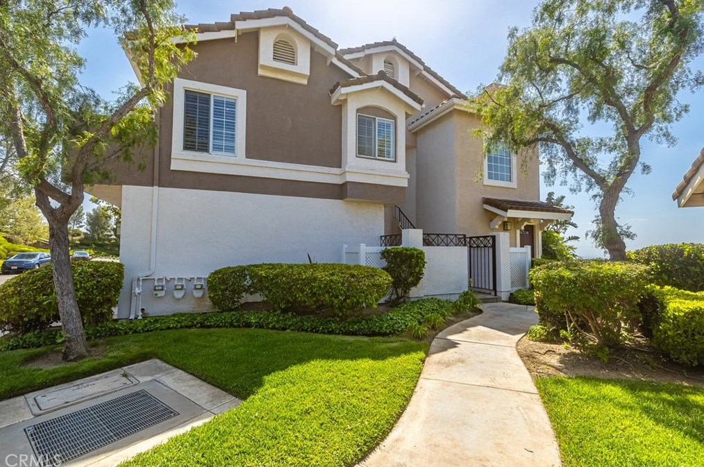 1021 S Rising Sun Ct, Anaheim, CA 92808
