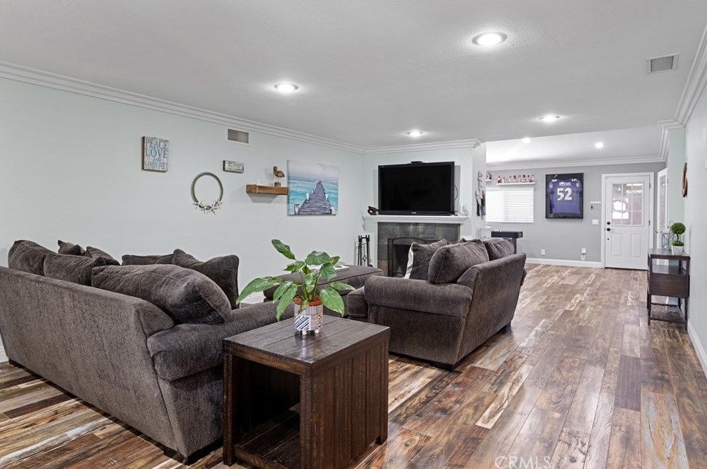 926 Appling Ave, Placentia, CA 92870-2801