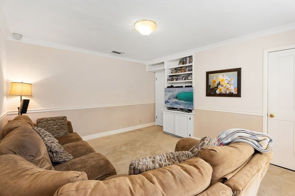 1224 Orange Grv Ave, Orange CA 92867-7027 exterior