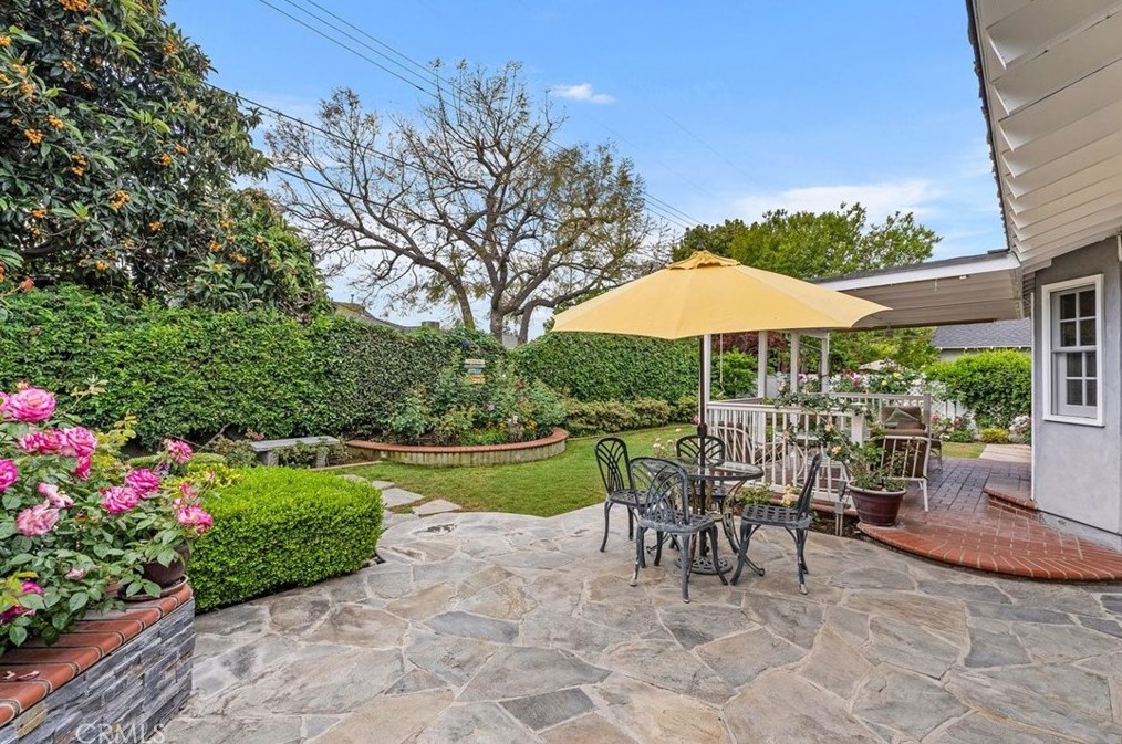 1224 Orange Grv Ave, Orange CA 92867-7027 exterior