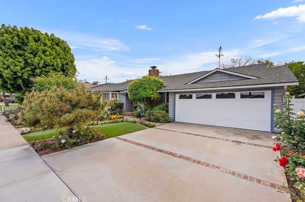 1224 Orange Grv Ave, Orange CA 92867-7027 exterior