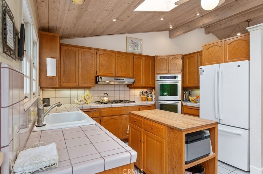 1224 Orange Grv Ave, Orange CA 92867-7027 exterior