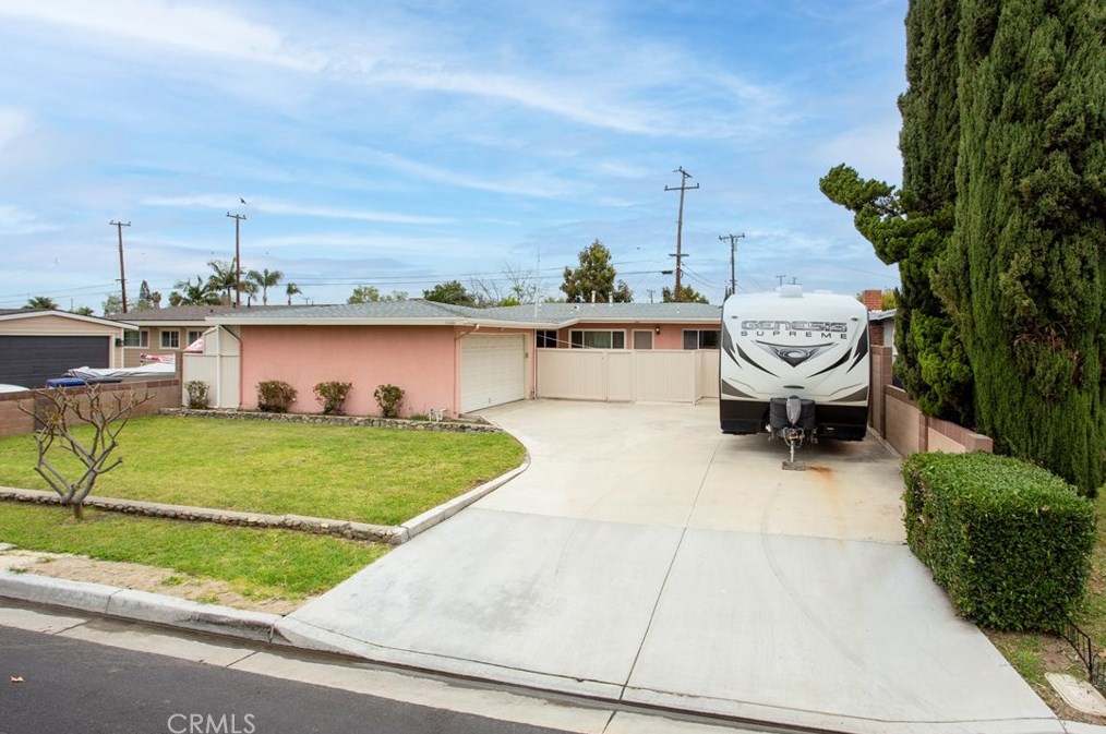 15585 La Fortuna Dr, La Mirada, CA 90638