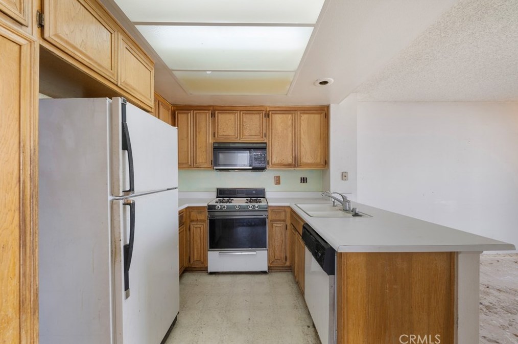2518 Caribou Pl, Ontario CA  91761-0370 exterior