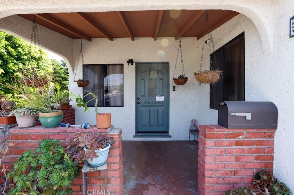 221 Lois St, La Habra, CA 90631-4631