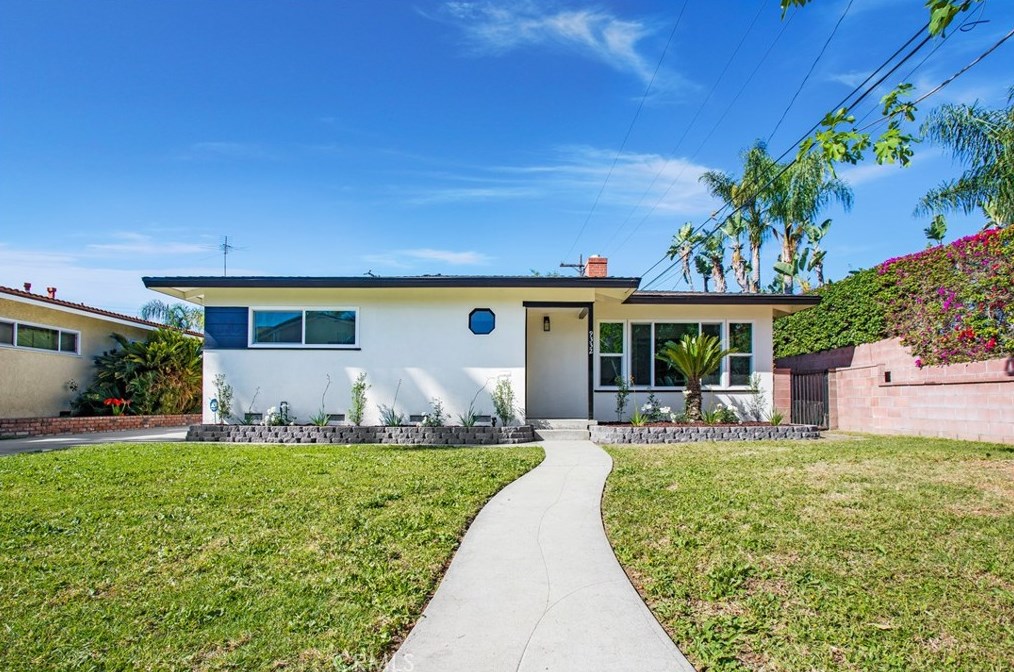 9332 Pellet St, Downey, CA 90241-4046