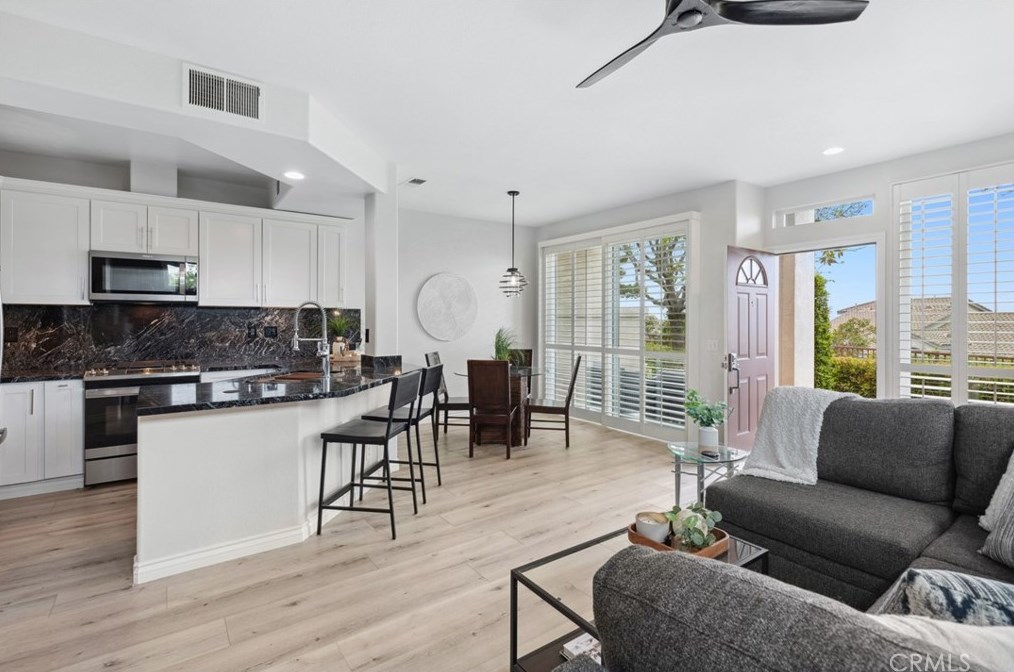 1017 Gibraltar Ave, Anaheim CA  92808-1574 exterior