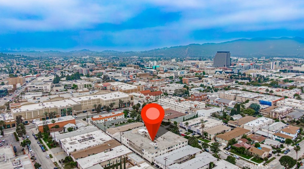330 Howard St, Glendale CA  91206-3767 exterior
