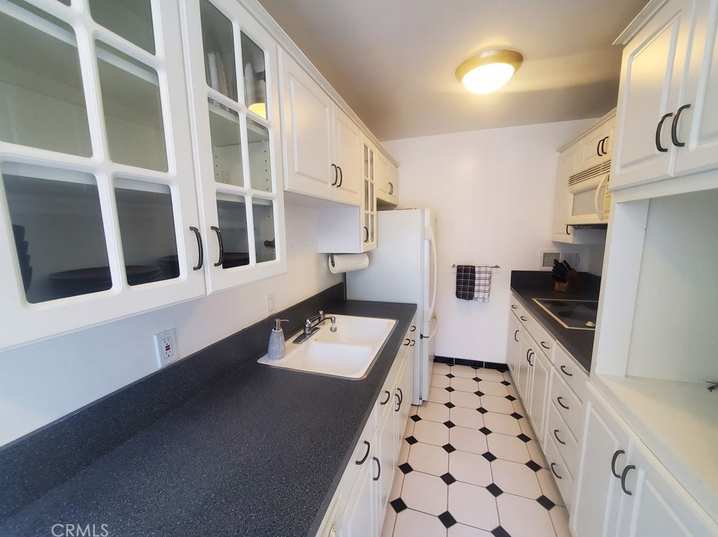 100 Atlantic Ave #215, Long Beach, CA 90802