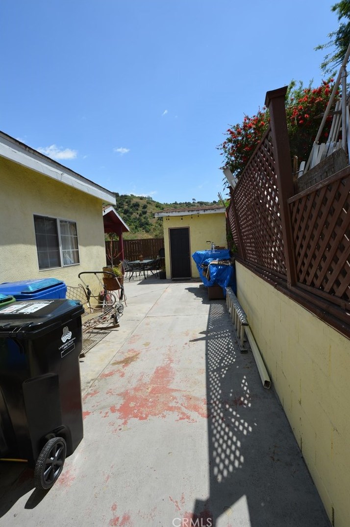 5116 Longfellow St, Los Angeles CA  90042-4522 exterior