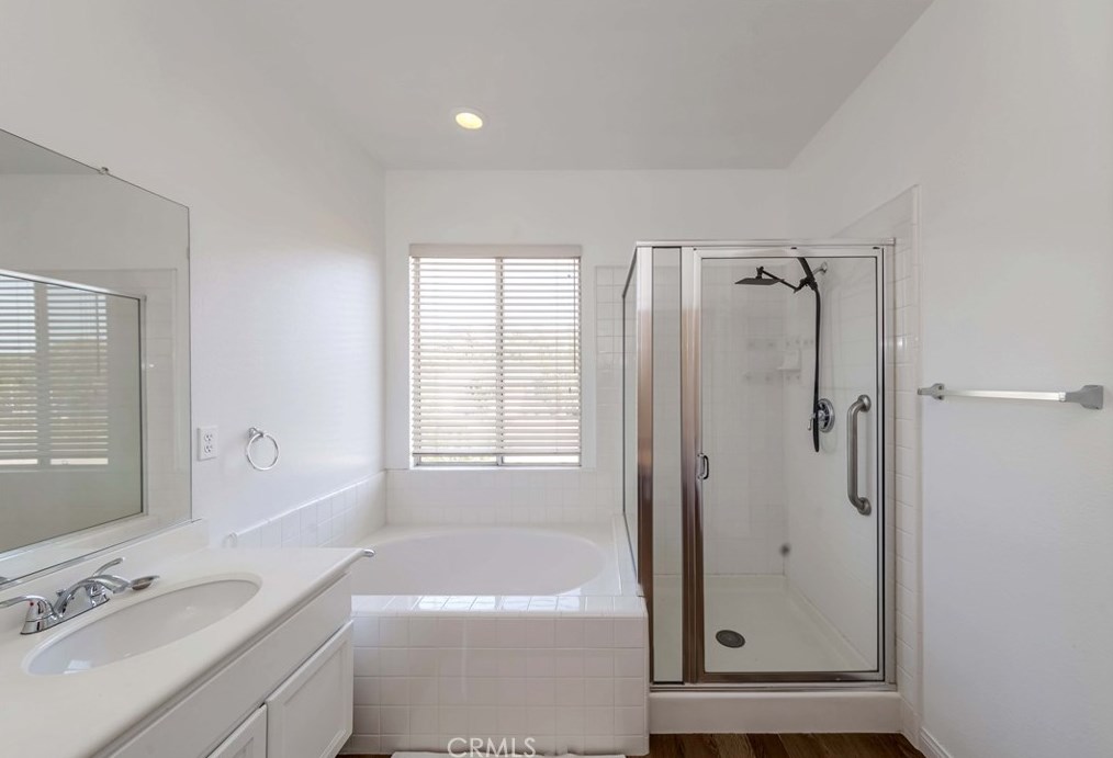 13616 Greenoak Ct, La Mirada CA  90638-6536 exterior