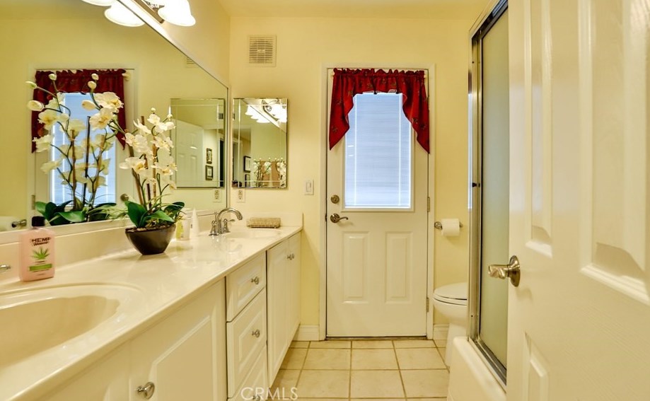 13732 Typee Way, Irvine CA  92620-3272 exterior