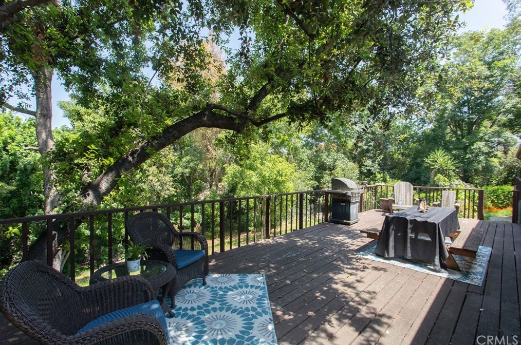 1201 Valencia Mesa Dr, Fullerton CA 92833-2219 exterior