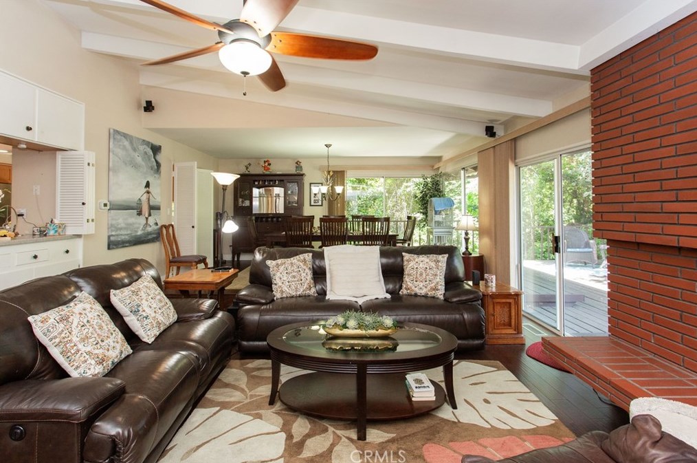 1201 Valencia Mesa Dr, Fullerton CA 92833-2219 exterior