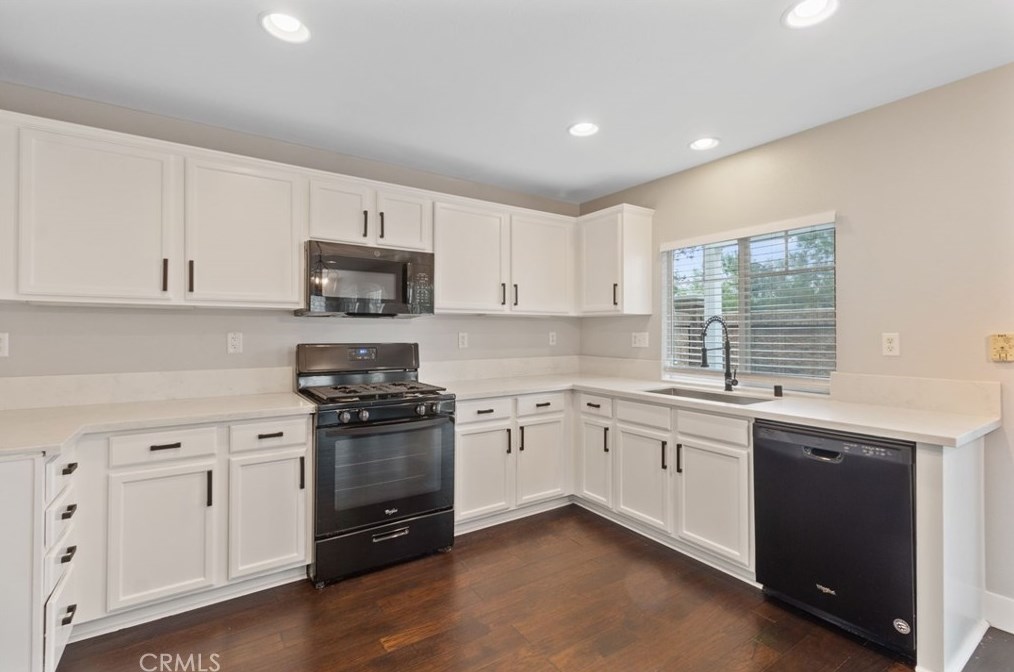 489 Hummingbird Dr, Brea CA 92823-1015 exterior