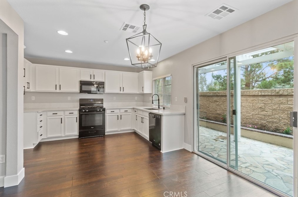 489 Hummingbird Dr, Brea CA 92823-1015 exterior