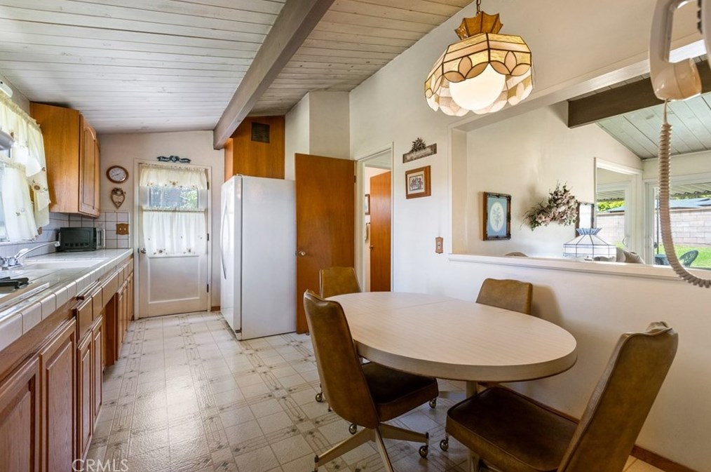 14001 Ratliffe St, La Mirada, CA 90638-1827