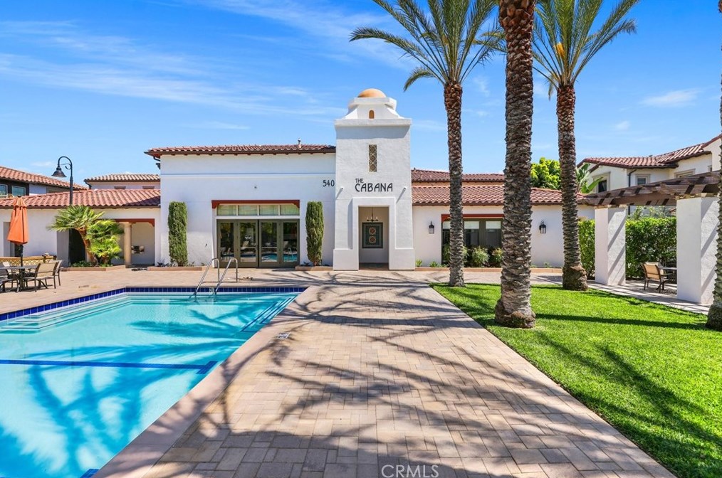 572 Melrose St, Anaheim CA  92805-4710 exterior