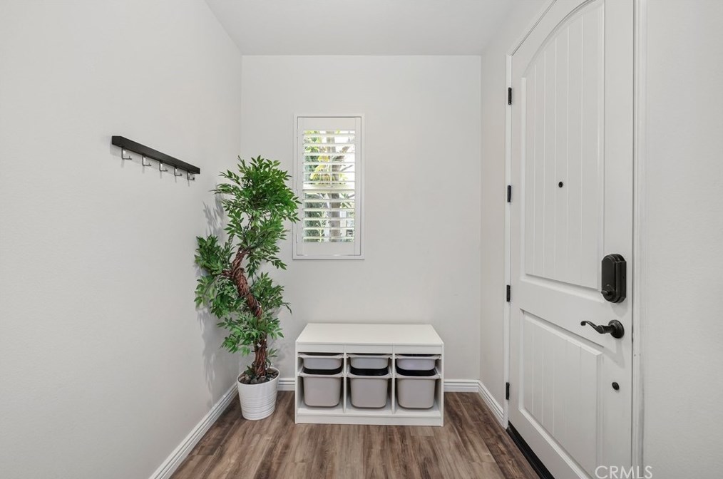 572 Melrose St, Anaheim CA  92805-4710 exterior