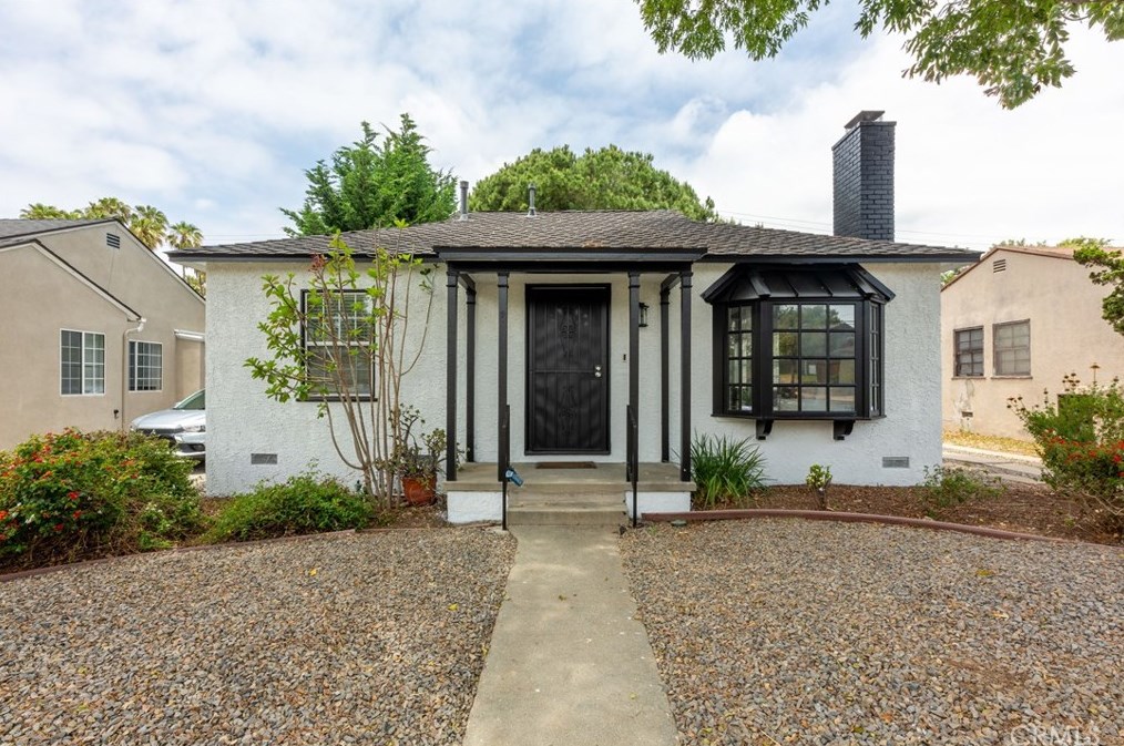 419 46 St, Long Beach CA  90807-1426 exterior