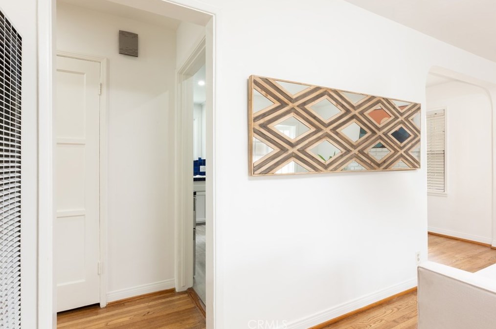 419 46 St, Long Beach CA  90807-1426 exterior