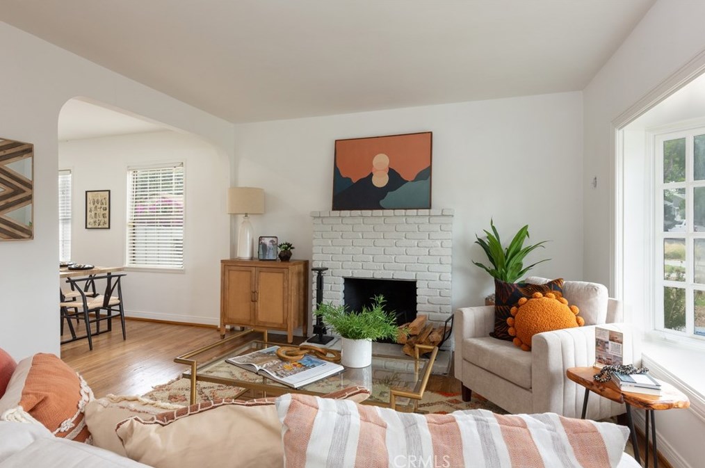 419 46 St, Long Beach CA  90807-1426 exterior