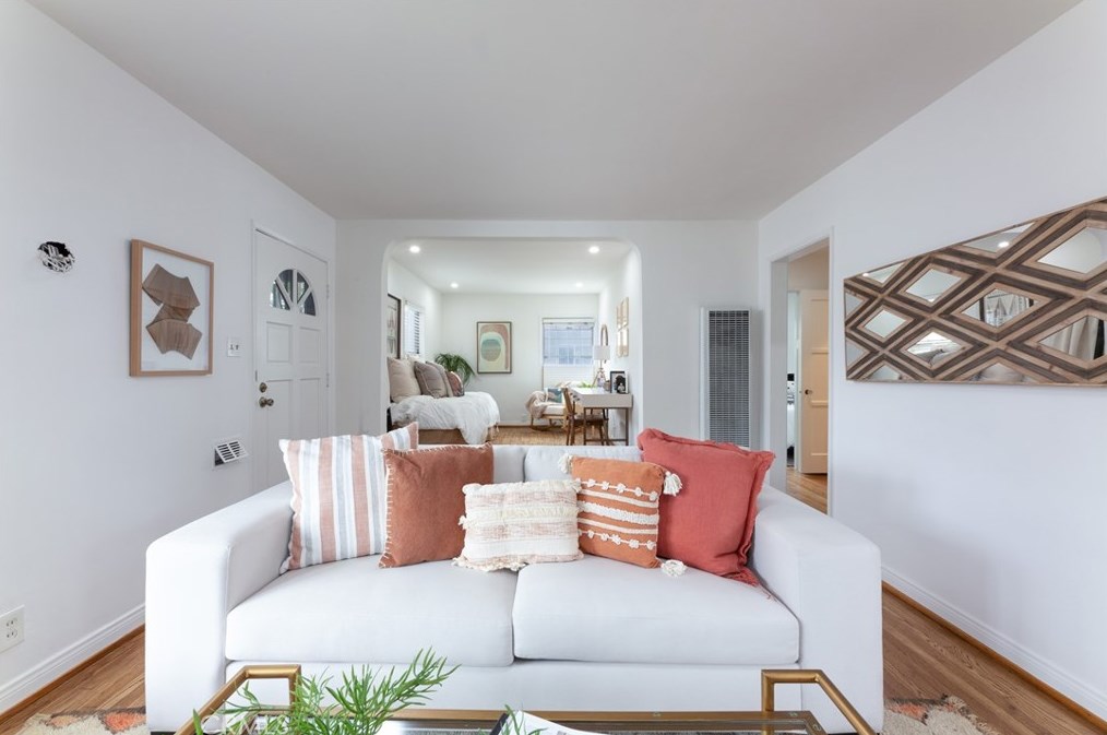 419 46 St, Long Beach CA  90807-1426 exterior