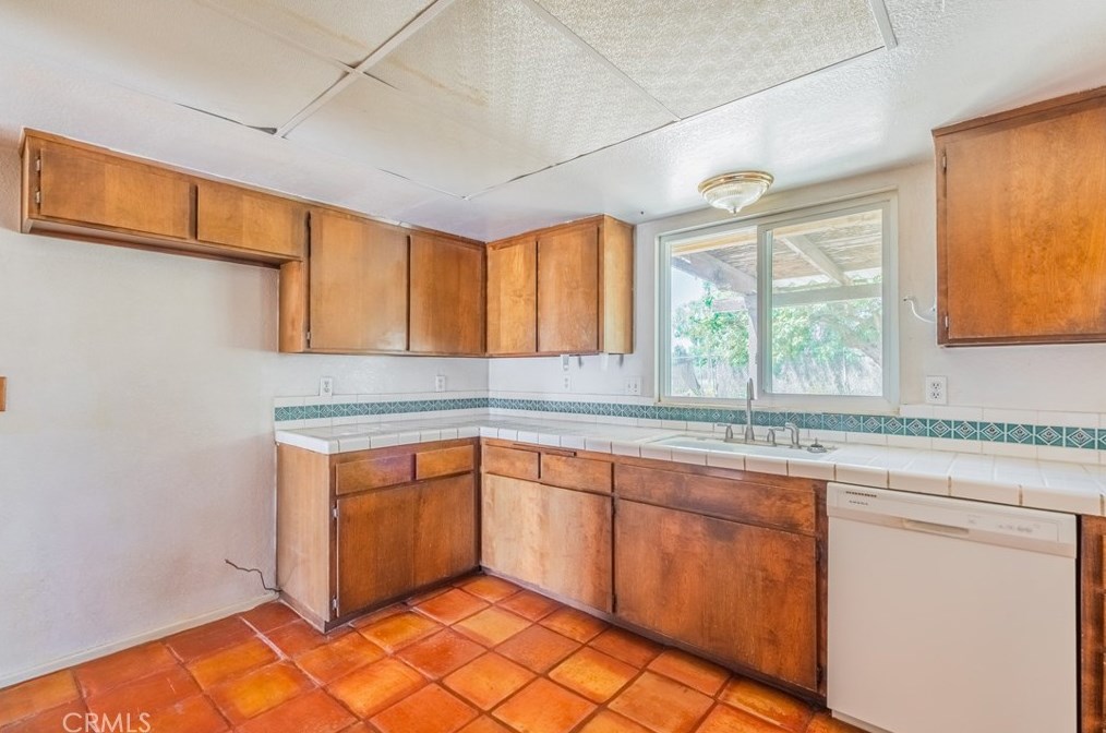 18395 Alexander St, Perris CA 92570-8454 exterior