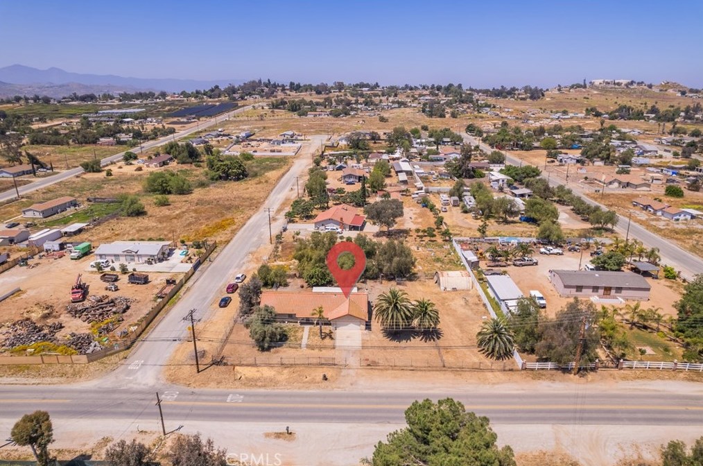 18395 Alexander St, Perris CA 92570-8454 exterior