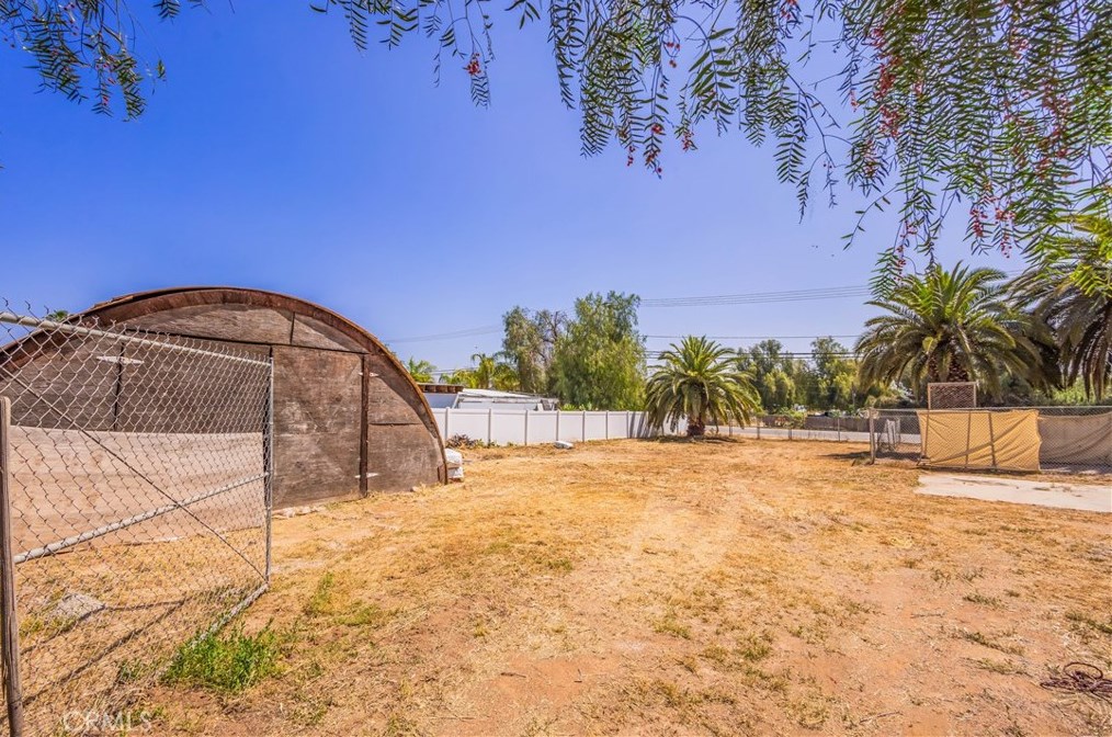 18395 Alexander St, Perris CA 92570-8454 exterior