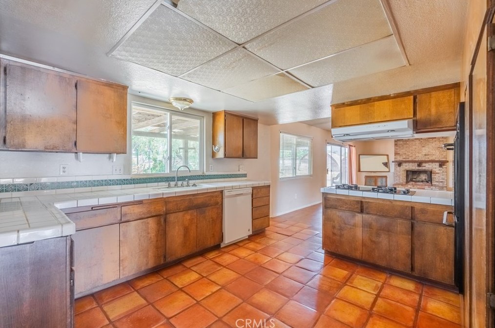 18395 Alexander St, Perris CA 92570-8454 exterior