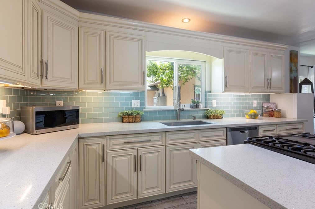 414 Emily St, Anaheim CA  92805-4734 exterior