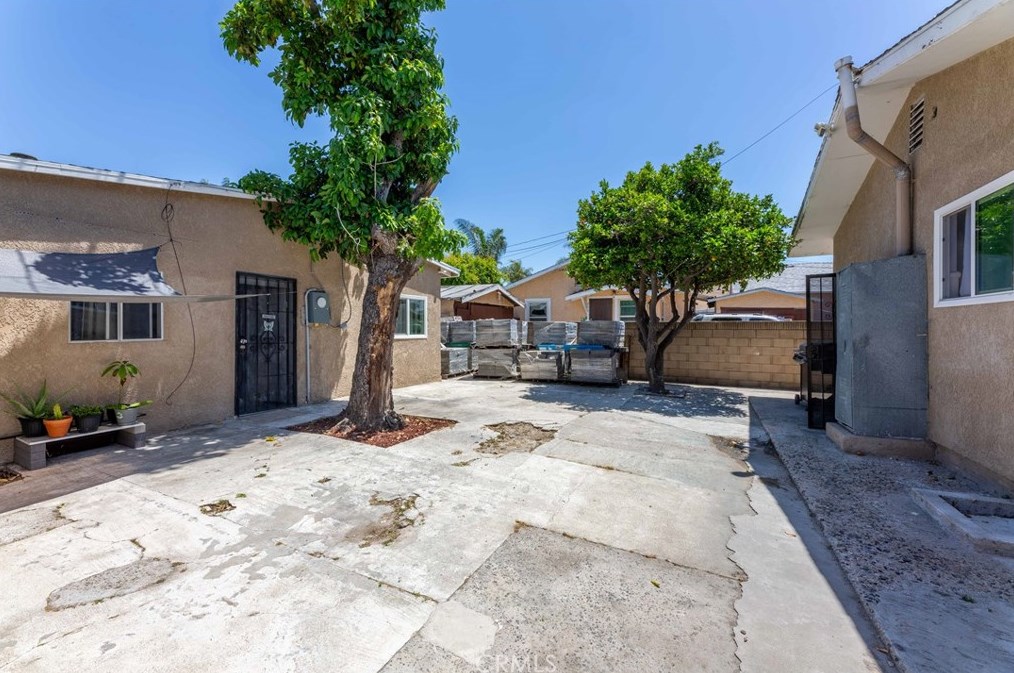 414 Emily St, Anaheim CA  92805-4734 exterior