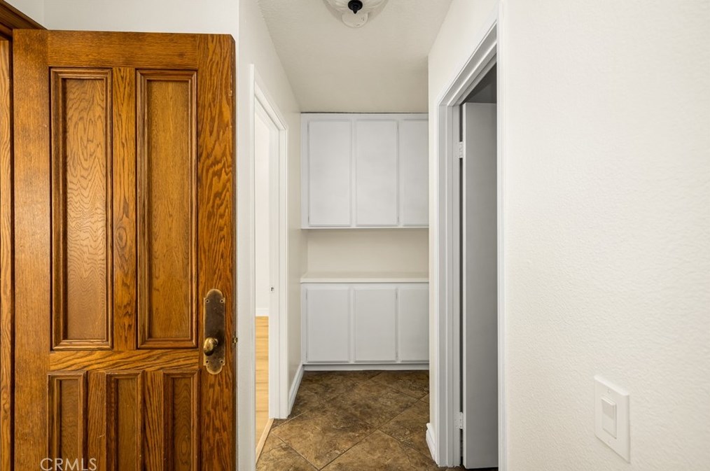 2100 Wellington Ave, Santa Ana CA 92701-3183 exterior