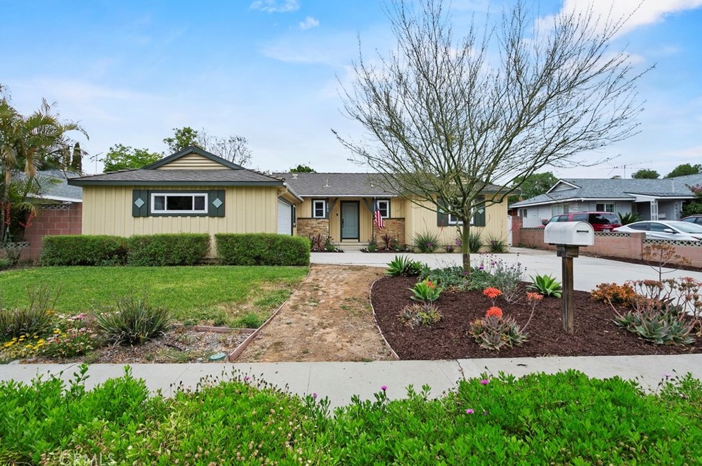 2613 Santa Fe Ave, Fullerton, CA 92831-4423