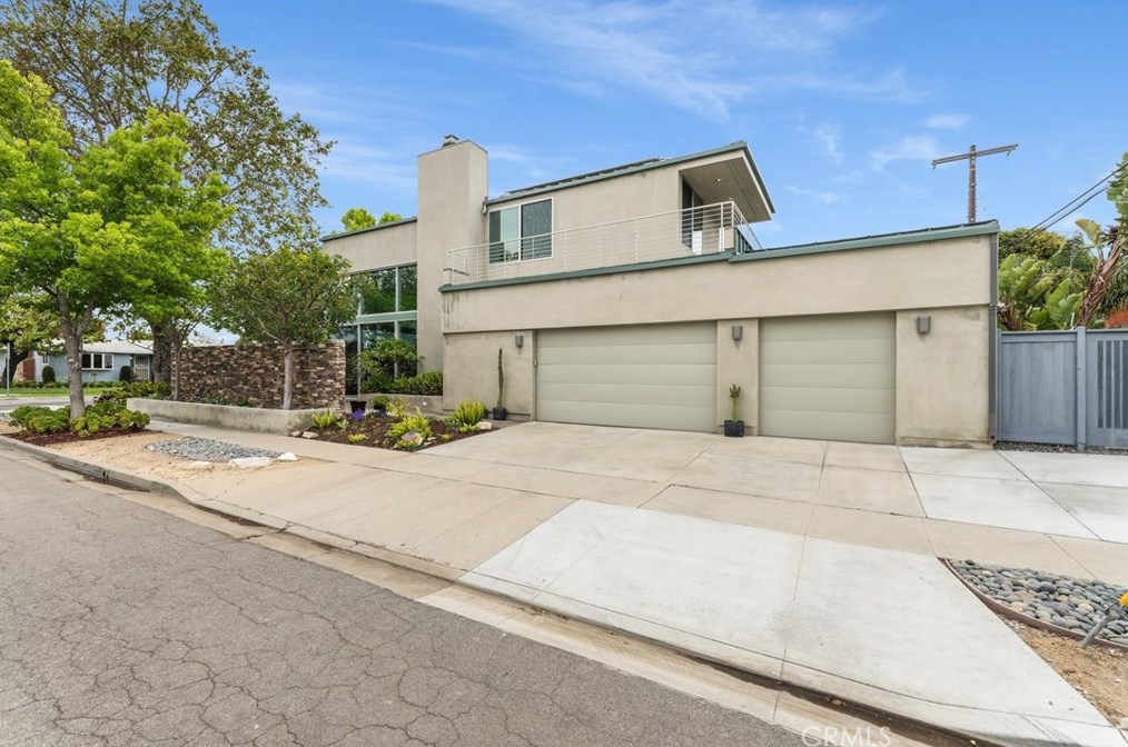 6500 Bacarro St, Long Beach, CA 90815-4625
