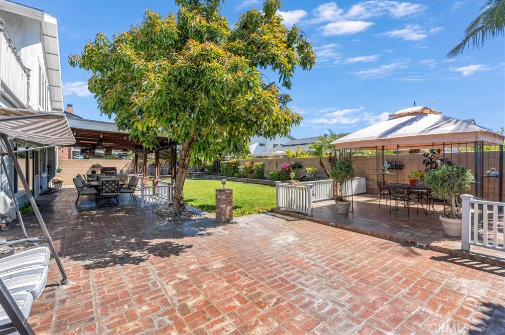 2437 Sandpiper Pl, Ontario CA  91761-6249 exterior