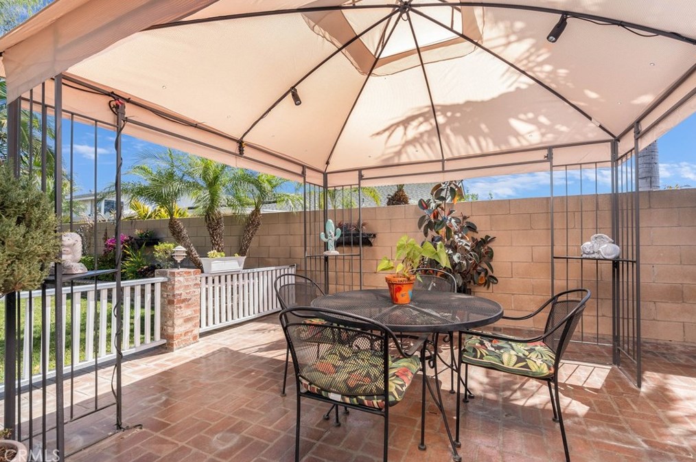 2437 Sandpiper Pl, Ontario CA  91761-6249 exterior