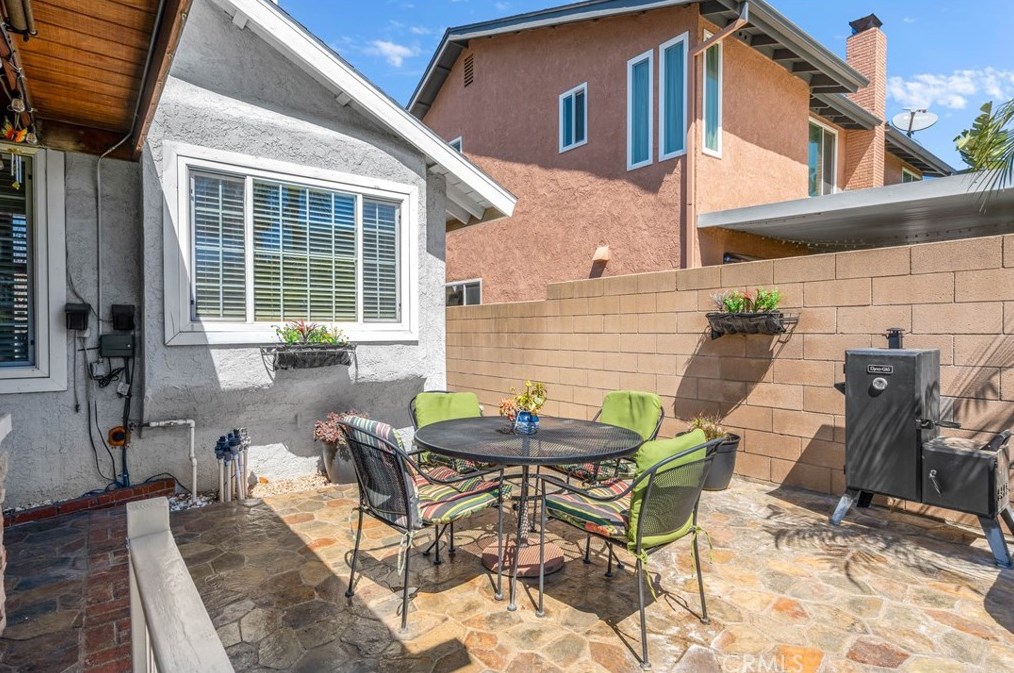 2437 Sandpiper Pl, Ontario CA  91761-6249 exterior