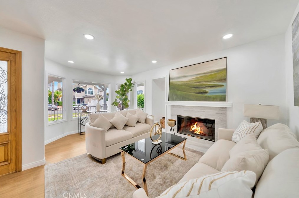 4831 Redbluff Cir, Irvine CA  92604-2475 exterior