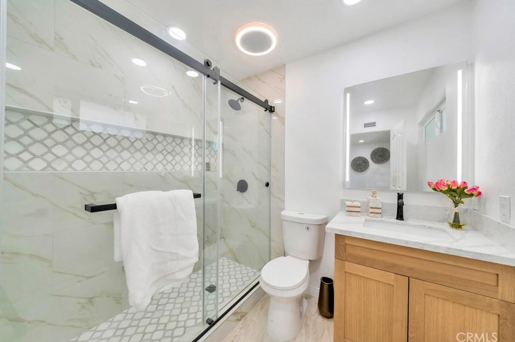 4831 Redbluff Cir, Irvine CA  92604-2475 exterior