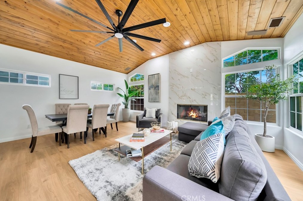 4831 Redbluff Cir, Irvine CA  92604-2475 exterior