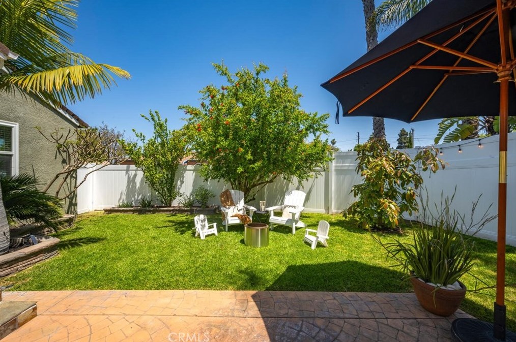 4924 Ferro St, Long Beach CA  90815-2738 exterior