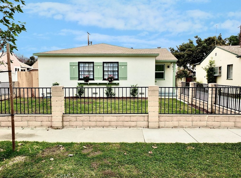 5922 Autry Ave, Lakewood, CA 90712