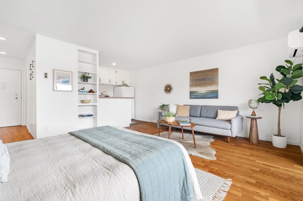 5585 E Pacific Coast Hwy #307, Long Beach, CA 90804