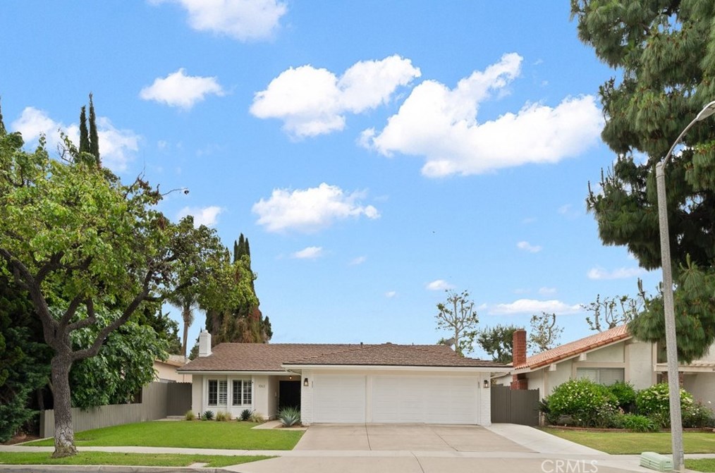 1063 Redding Ave, Costa Mesa, CA 92626-2104