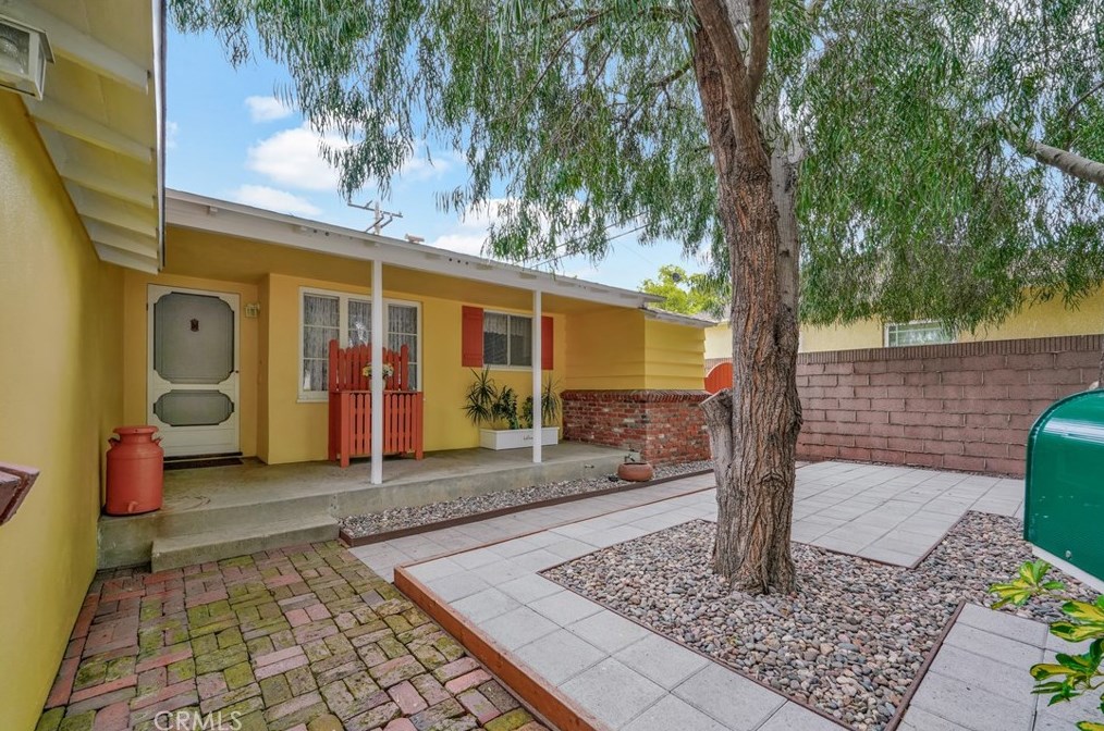 3812 Ocana Ave, Long Beach, CA 90808-2055