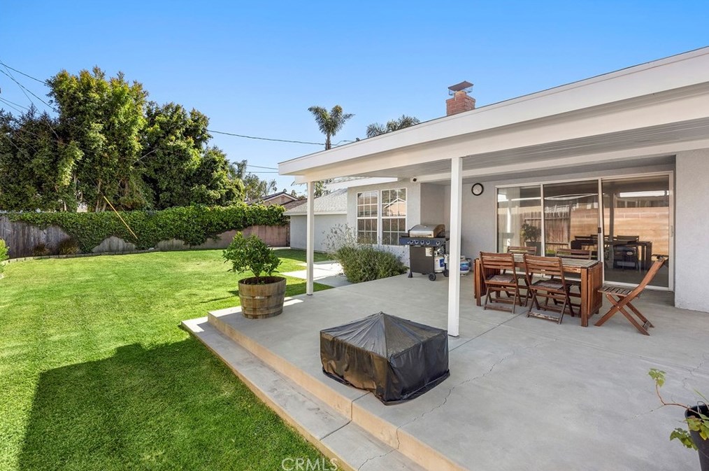 208 N Bel Air St, Anaheim, CA 92801